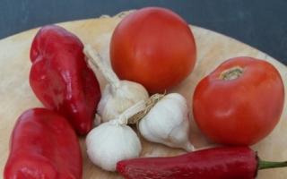 Сухая аджика: рецепты и секреты приготовления Аджика настоящая грузинская с помидорами